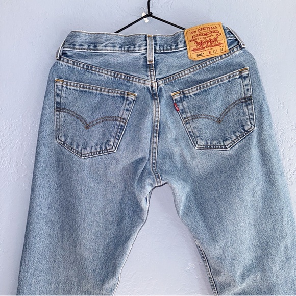 Levi’s 501 Jeans Medium Wash 2000s Vintage Size 31/28” - Picture 4 of 14